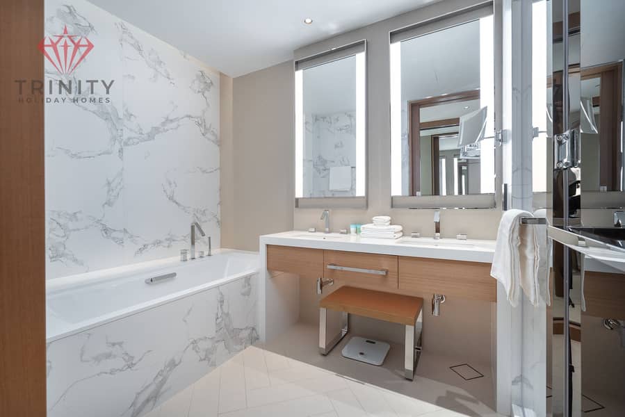 17 master bathroom 1. jpg