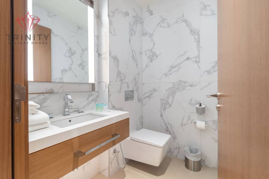 19 bathroom 1. jpg