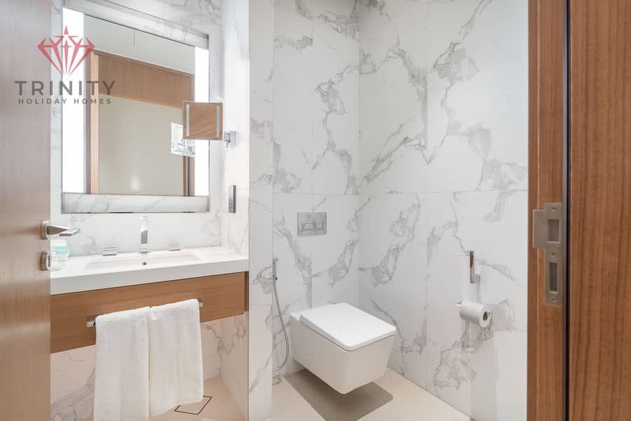 20 bathroom 2. jpg