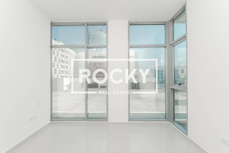 4 1. Burdubai_AlAwaziBldg4_1BR (10 of 22). jpg