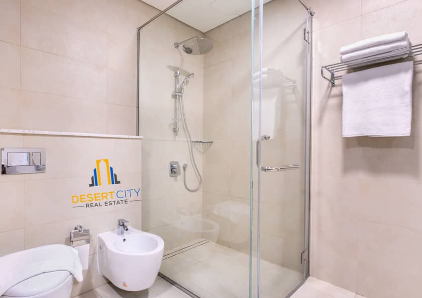 16 Stand up shower