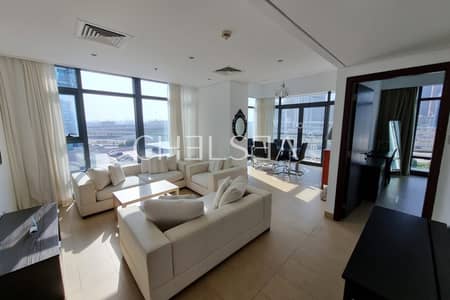 Lakeside Luxury | Urban Oasis | Skyline Views