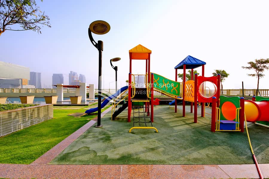 9 abu-dhabi-al-reem-island-marina-square-ocean-terrace-community-play-area. JPG