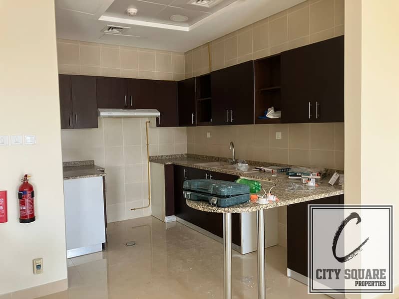 Tenanted Top Floor Excellent Neighbourhood