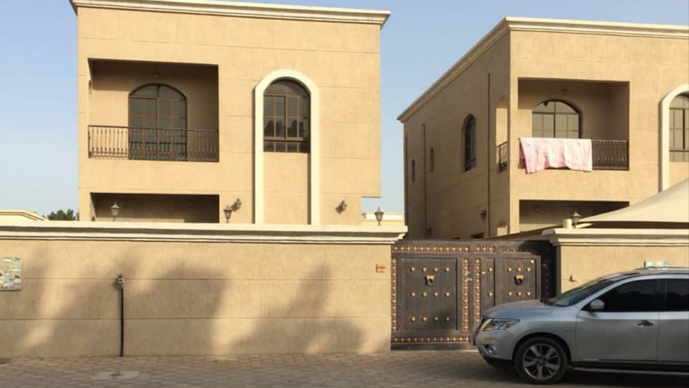 villa for sale in ajman almowahat with electricity