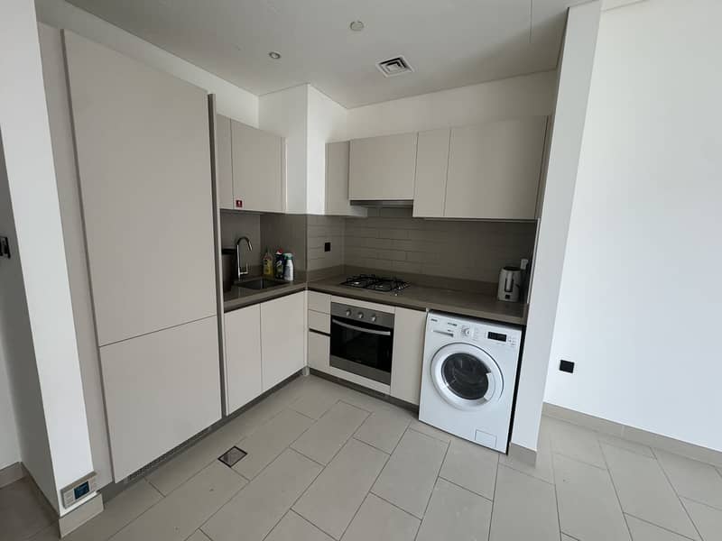 6 0d64cdf100cad8ddb9e9b28e7569a4c. jpg