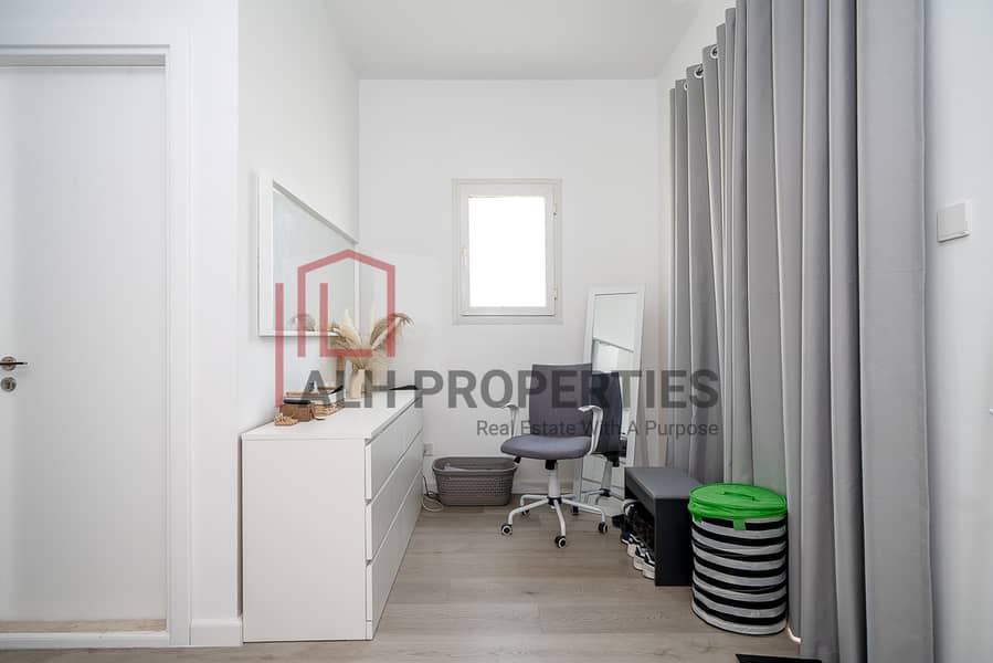 10 Spring 10 Stree2 Villa 6-13. jpg
