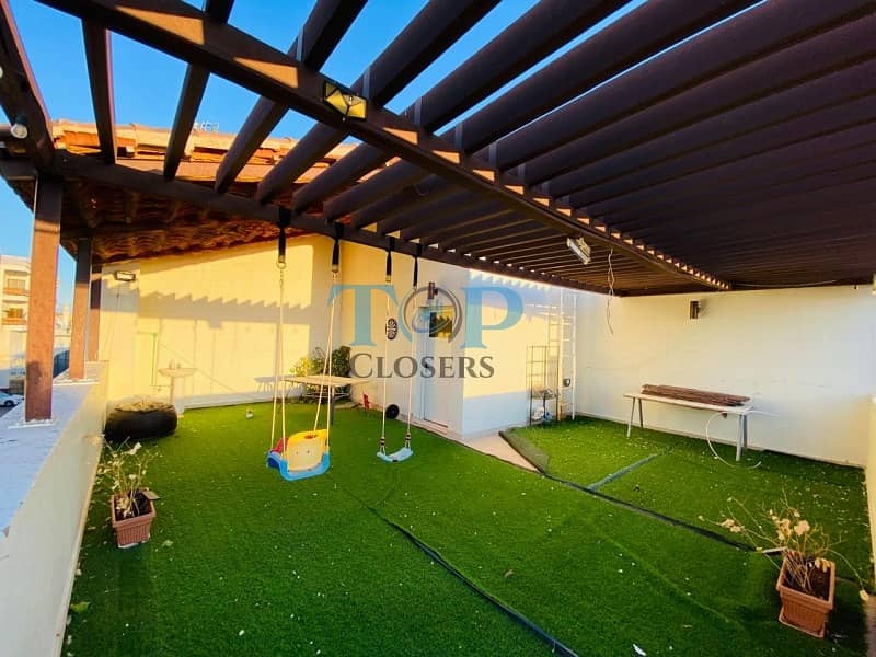 Prime Location Terrace Elevator Compound Villa