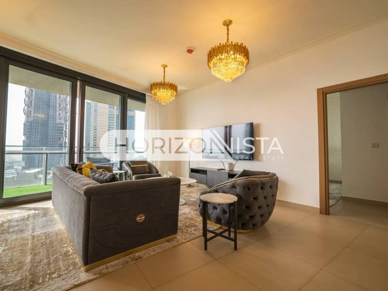 Ufurnished - Spacious layout -  Luxurious Unit