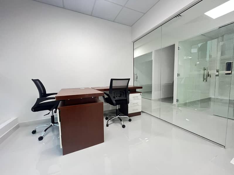 Beautiful Office for rent in Dubai direct from owner no commission