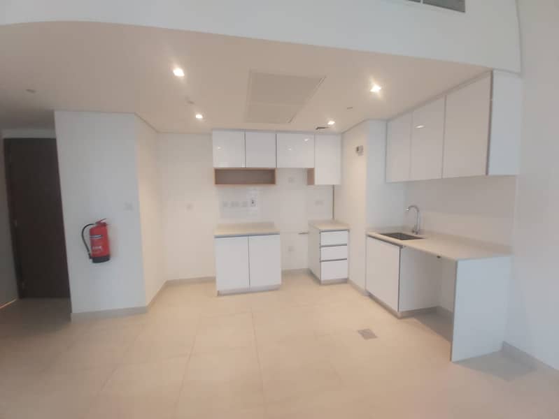 Grab The Hot Deal Perfect Location Canal Community