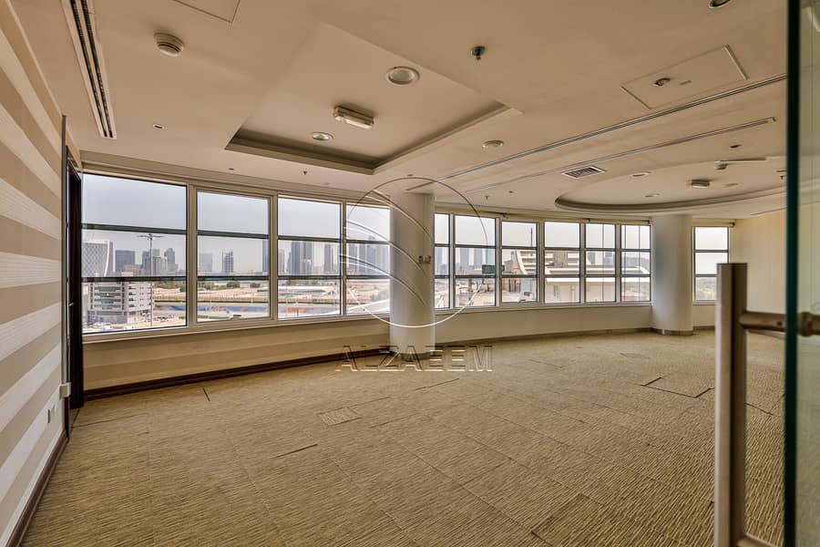 ⚡️ PRICE REDUCTION! Fully Fitted Excellent Roadside Location ⚡️