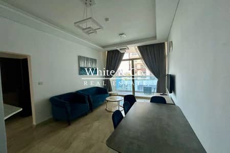 Available now | Pool view | Spacious unit