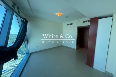 VACANT | OPEN PLAN | CLOSE TO METRO
