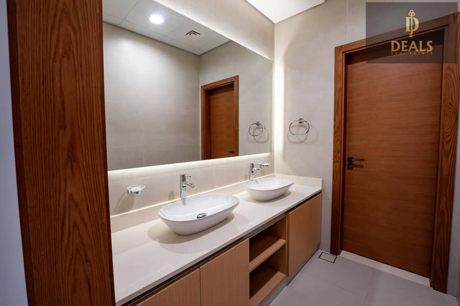 **Garden City Villa A Green Oasis of Luxury**