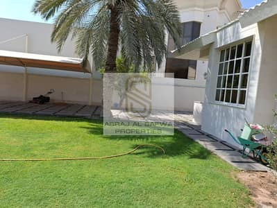 villa 6 Bedroom + Maid+ Driver Room + Swimming Pool and Huge Garde