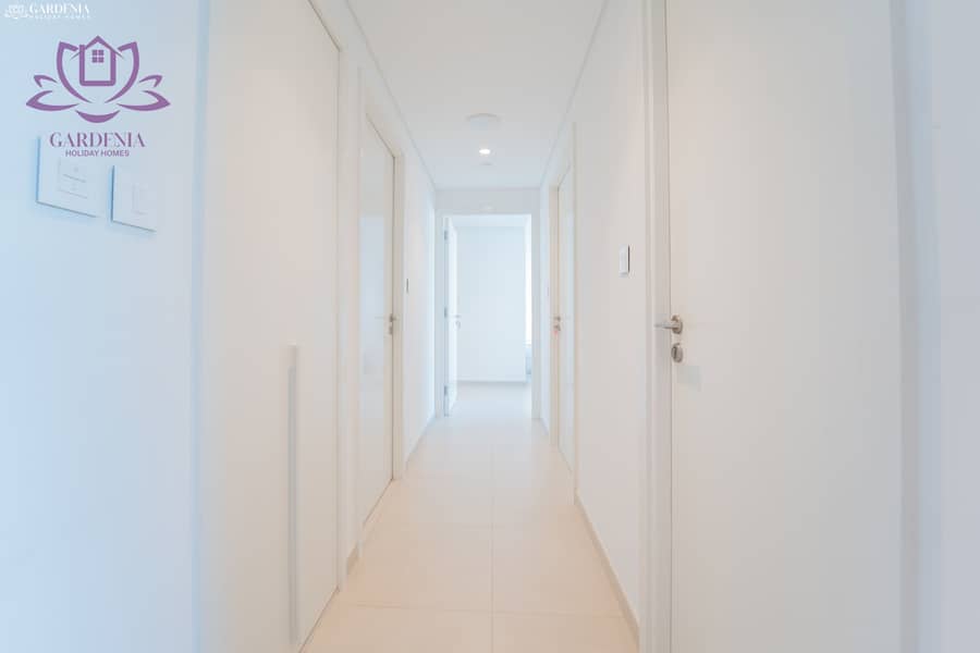 14 Hallway. jpg