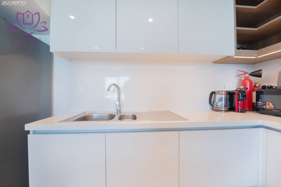 25 Kitchen 3. jpg
