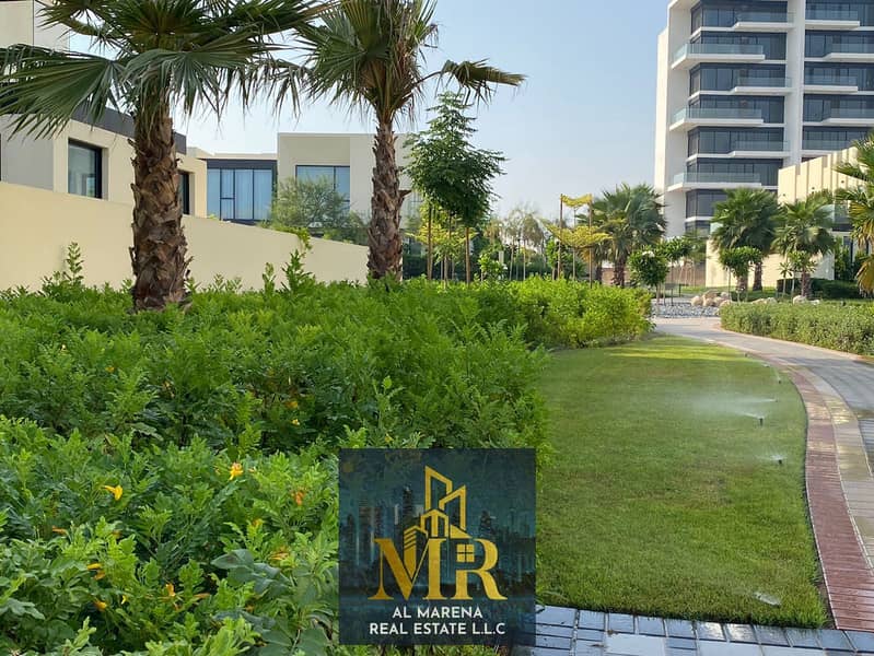 At a price including electricity, water and air conditioning, modern