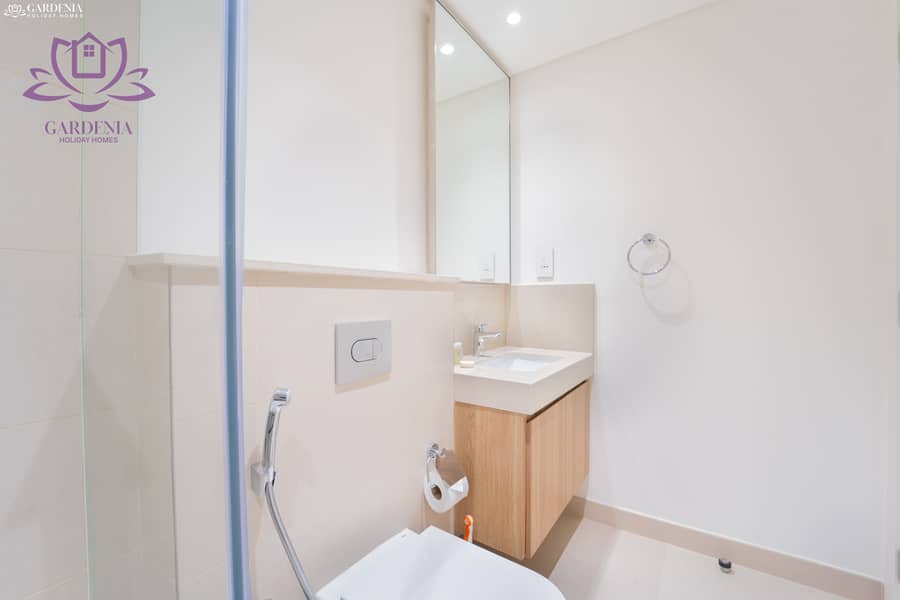 14 Bath 2 2. jpg