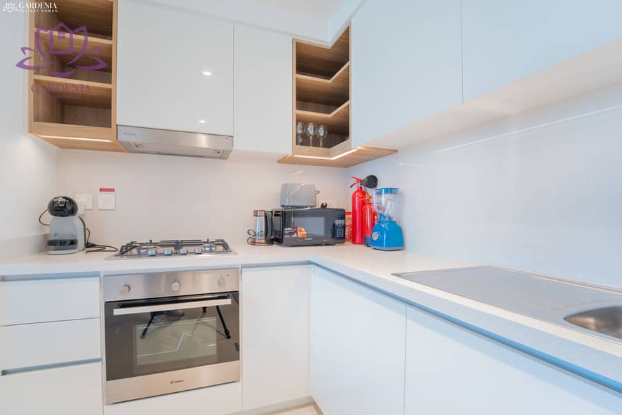 24 Kitchen 2. jpg