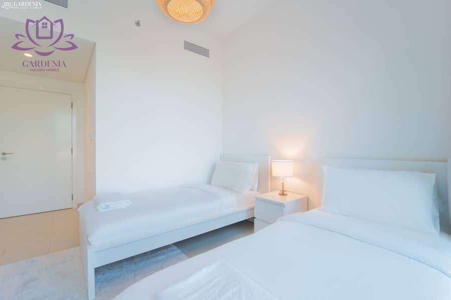 8 Bed 2 2. jpg
