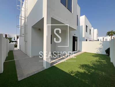 3 Bedroom Townhouse for Rent in Al Ghadeer, Abu Dhabi - f4264352-523e-4c12-92ec-deae67a0407b. jpeg