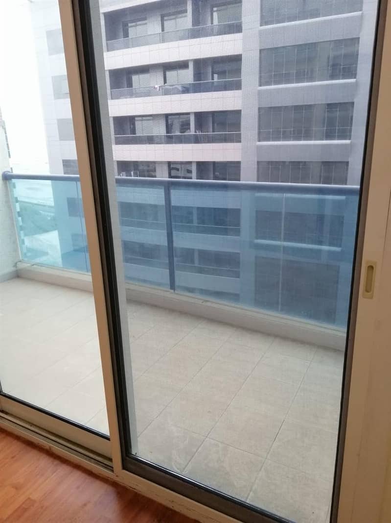 6 Distress Deal!!! Spacious 2 Bedroom In Zenith Tower A1