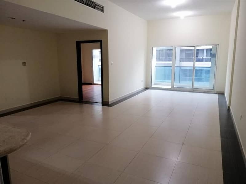 9 Distress Deal!!! Spacious 2 Bedroom In Zenith Tower A1