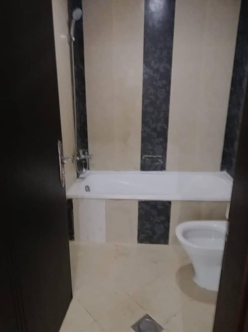 11 Distress Deal!!! Spacious 2 Bedroom In Zenith Tower A1