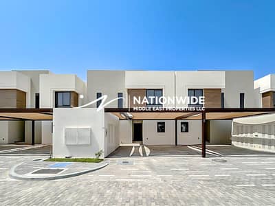 3 Bedroom Villa for Sale in Yas Island, Abu Dhabi - Stunning Unit|Prime Location|High-End Facilities