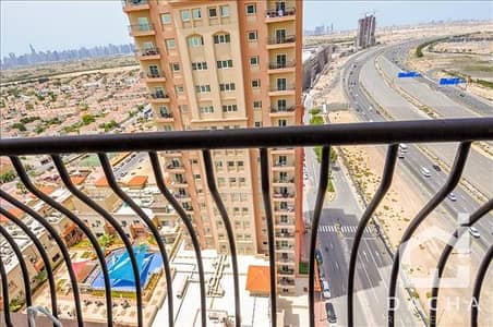 Higher floor / Pool facing Higher floor / Pool facing