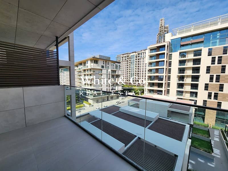 Pool View | Urban Style | Vacant On Transfer - Image 9