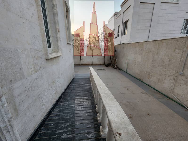 20 1000195660. jpg