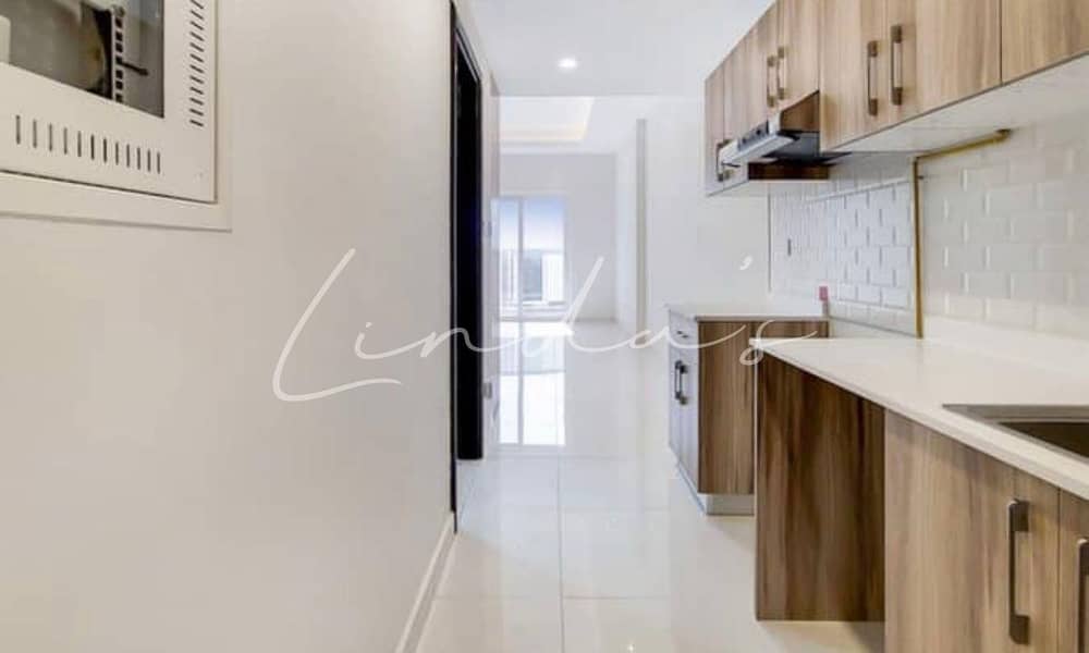 Spacious Studio | Unfurnished | Balcony Spacious Studio | Unfurnished | Balcony