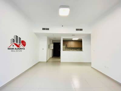 CLOSE TO RTA STOP. BRAND NEW 2BHK. BALCONY. FREE GYM PARKING