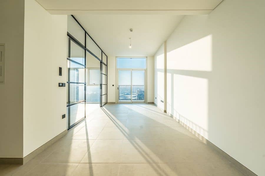 Exclusive | Top Floor | Chiller Free | Managed