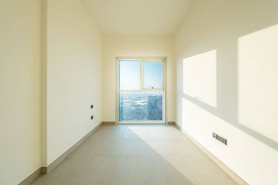 Exclusive | Top Floor | Chiller Free | Managed - Image 10