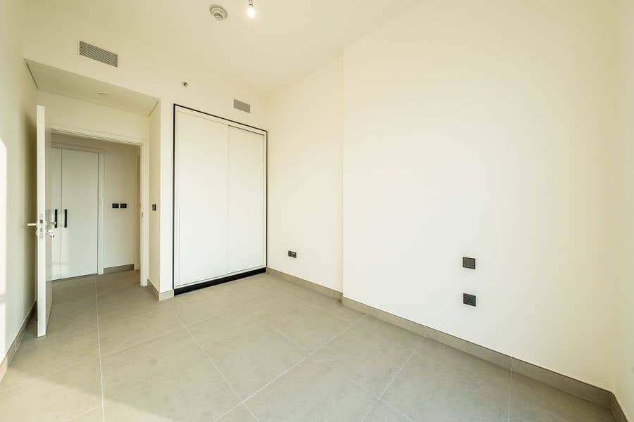 Exclusive | Top Floor | Chiller Free | Managed - Image 11