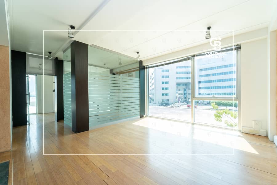 Fitted Unit | DDA License | Multiple Options Fitted Unit | DDA License | Multiple Options