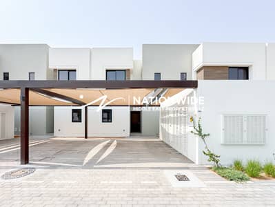 2 Bedroom Townhouse for Sale in Yas Island, Abu Dhabi - Exciting lifestyle |Prime Location |Best Layout