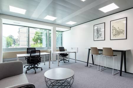 مکتب  للايجار في مركز دبي التجاري العالمي، دبي - Regus EUR Woliba 5852 Rome Italy Large Office 2. jpg