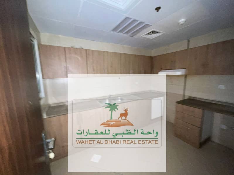 Onebedroom apartment with a large living room and free parking