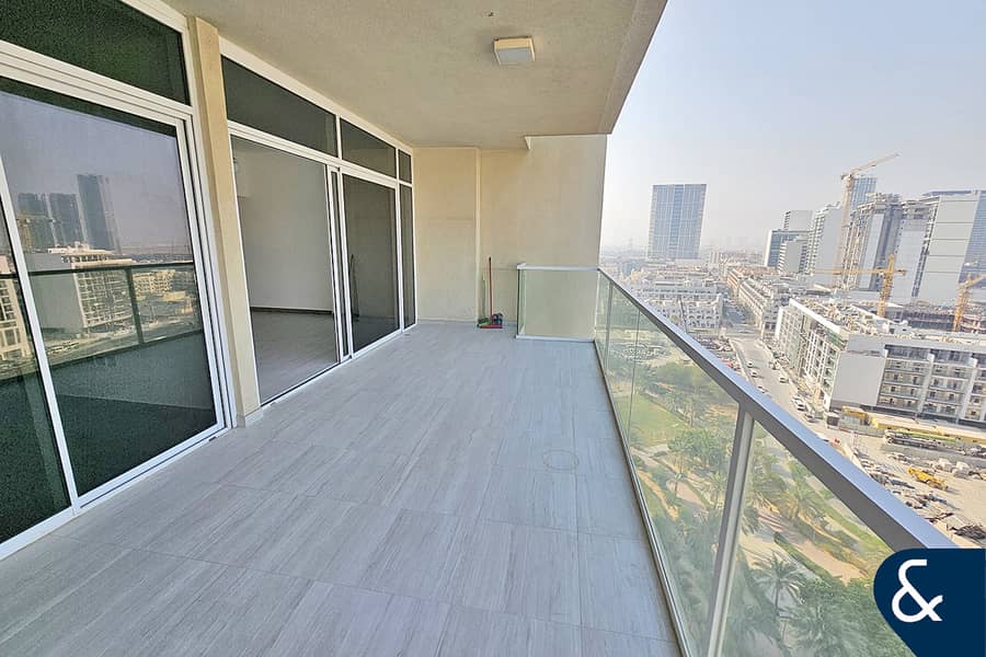 Huge Balcony Spacious Zaya Hameni