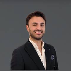 Emirhan Yöney Emirhan Yöney