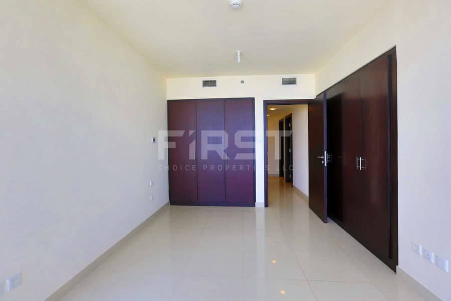 6 Internal Photo of 2 Bedroom Apartment in Shams Abu Dhabi Sun Tower Abu Dhabi UAE (10). jpg