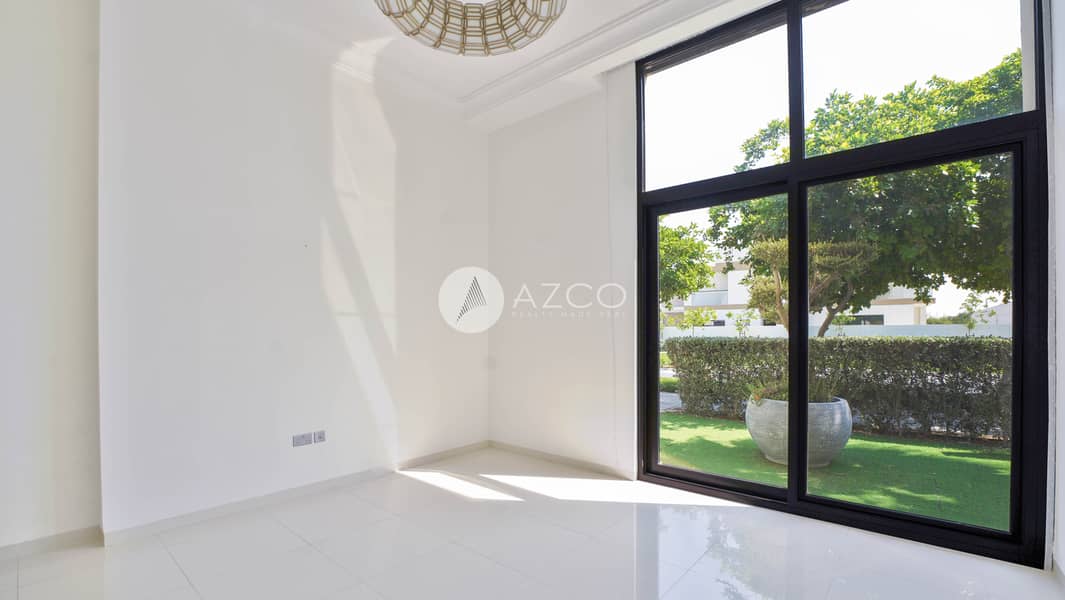 12 AZC00272-Edit. jpg