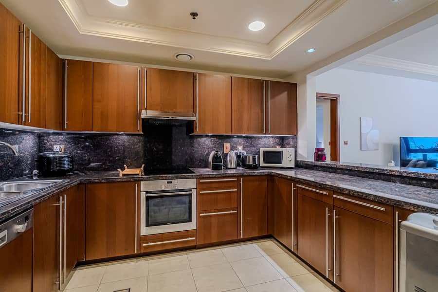 13 7RV04280. jpg