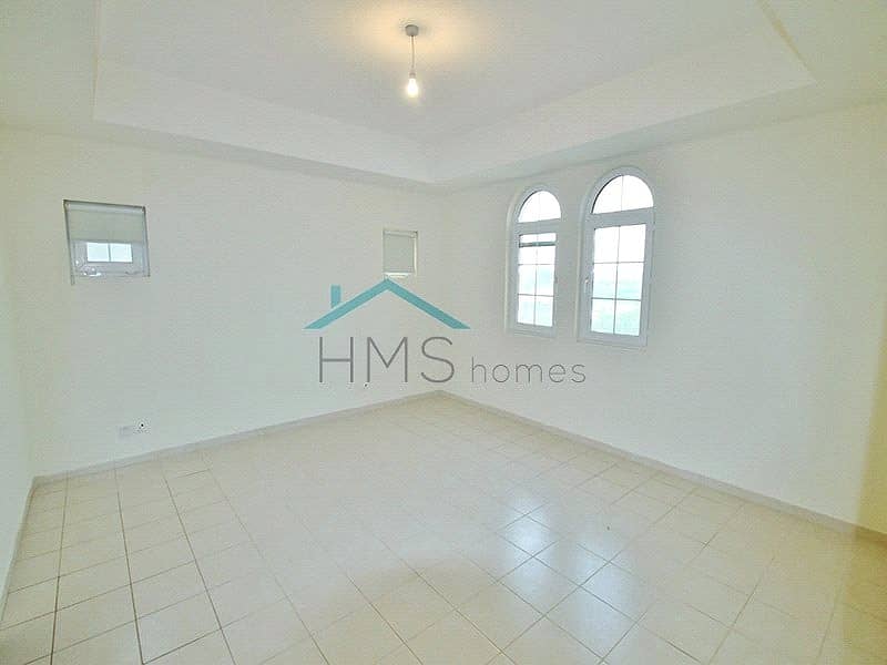 9 VACANT | TYPE 15 | LANDSCAPED GARDEN