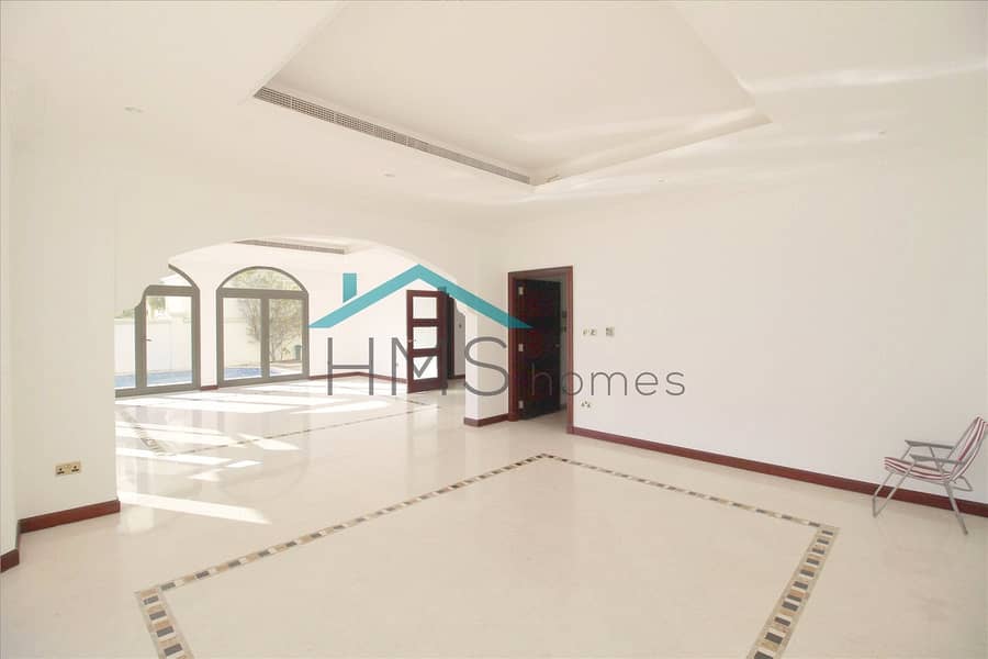 2 High Number | Atrium Entry | Skyline Views